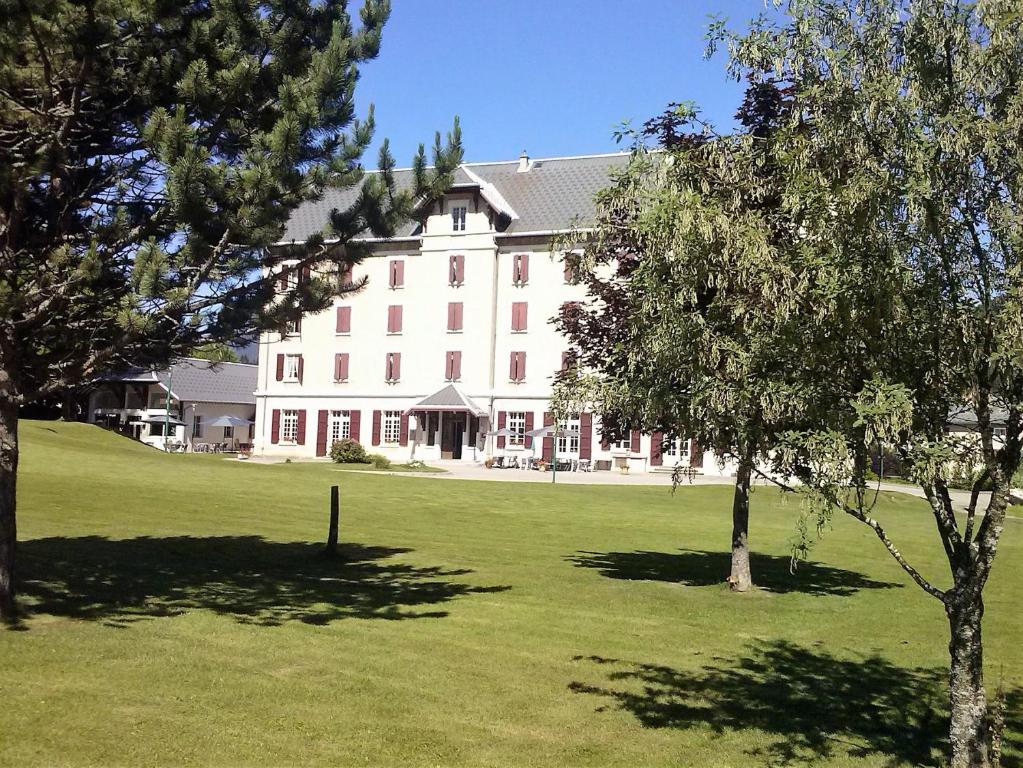 Grand Hôtel de Paris & Spa — façade